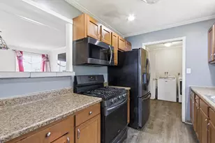 170 Beyne St, Mount Clemens, MI 48043 - Photo 8