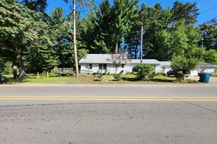 347 W Foss Ave, White Cloud, MI 49349 - Photo 8
