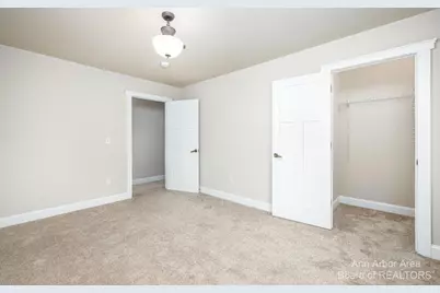 2 Maple Vlg Court, Ann Arbor, MI 48103 - Photo 12