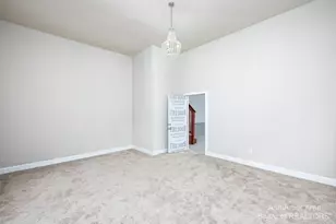 2 Maple Vlg Ct, Ann Arbor, MI 48103 - Photo 10
