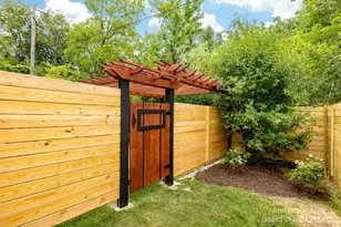 2 Maple Vlg Ct, Ann Arbor, MI 48103 - Photo 20
