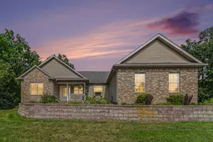 14505 Meadowpark Dr, Pinckney, MI 48169 - Photo 1