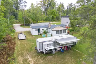 7847 Lake St, Alanson, MI 49706 - Photo 6