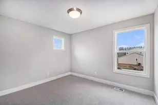 10892 Verdant Dr, Allendale, MI 49401 - Photo 6