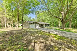 7761 Hanna Lake Ave SE, Caledonia, MI 49316 - Photo 2