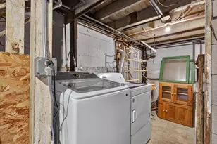 611 Elmwood Ct, Kalamazoo, MI 49007 - Photo 30