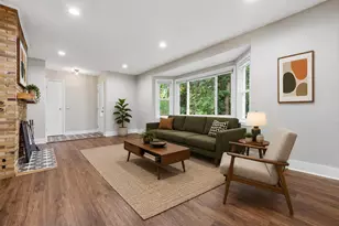 1218 Pinehurst Blvd, Kalamazoo, MI 49006 - Photo 2