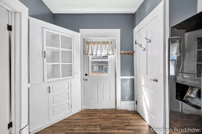 2080 Swensberg Avenue NE, Grand Rapids, MI 49505 - Photo 18