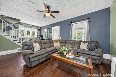2080 Swensberg Avenue NE, Grand Rapids, MI 49505 - Photo 4