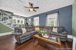 2080 Swensberg Ave NE, Grand Rapids, MI 49505 - Photo 4