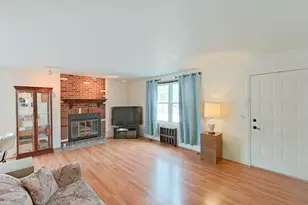 15810 Cambridge Dr, Clinton Twp, MI 48038 - Photo 4