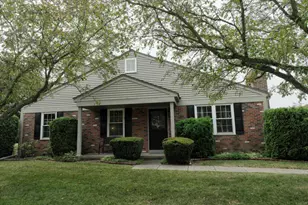 15810 Cambridge Dr, Clinton Twp, MI 48038 - Photo 2