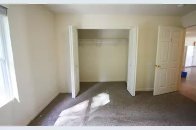 1327 Fraternity Village Drive, Kalamazoo, MI 49006 - Photo 10