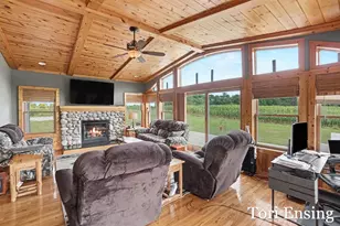 2624 100th Ave, Lakeview, MI 48850 - Photo 4