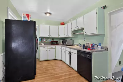 2420 McKee Avenue SW, Wyoming, MI 49509 - Photo 8