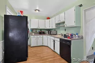 2420 McKee Ave SW, Wyoming, MI 49509 - Photo 8