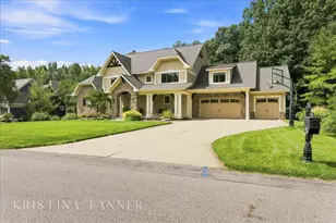 5782 Manchester Hills Dr SE, Grand Rapids, MI 49546 - Photo 2