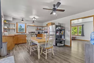 1061 Litchfield Rd, Quincy, MI 49082 - Photo 6
