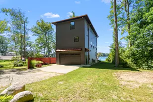 6840 Flower Dr, Delton, MI 49046 - Photo 4
