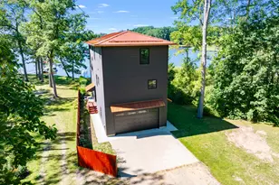 6840 Flower Dr, Delton, MI 49046 - Photo 36