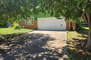 53 Rondale Ln, Battle Creek, MI 49017 - Photo 4