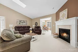 2015 Bryceway Ct NE, Grand Rapids, MI 49505 - Photo 4