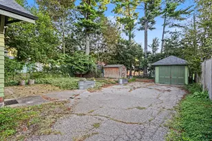1581 Spruce Dr, Kalamazoo, MI 49008 - Photo 24