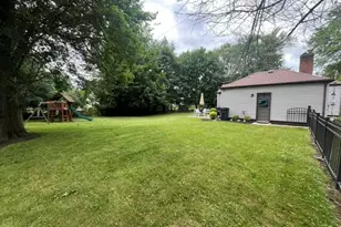 1038 S Wisner St, Jackson, MI 49203 - Photo 4