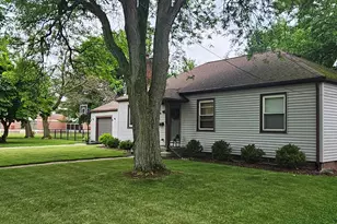 1038 S Wisner St, Jackson, MI 49203 - Photo 2