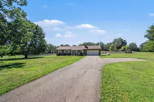 23275 N Uldriks Dr, Battle Creek, MI 49017 - Photo 6