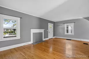 360 Carlton Ave SE, Grand Rapids, MI 49506 - Photo 8