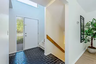 1 Westbury Ct, Ann Arbor, MI 48105 - Photo 4