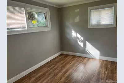 28444 Everett Street, Southfield, MI 48076 - Photo 6