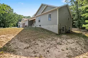 2047 N Lakeshore Dr, Ludington, MI 49431 - Photo 34