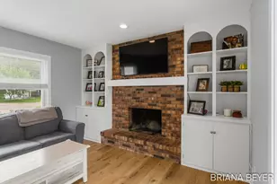 32 W McKinley Ave, Zeeland, MI 49464 - Photo 24
