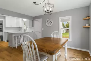 32 W McKinley Ave, Zeeland, MI 49464 - Photo 12