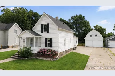 32 W McKinley Avenue, Zeeland, MI 49464 - Photo 1