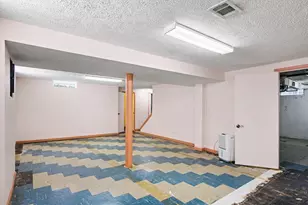 1656 Widdicomb Ave NW, Grand Rapids, MI 49504 - Photo 26
