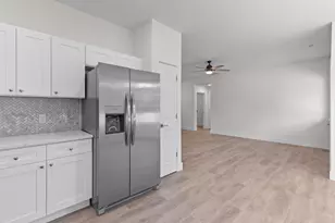 2156 Heatherwood Dr, Adrian, MI 49221 - Photo 8