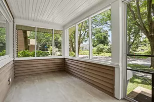 320 Trimble Ave, Kalamazoo, MI 49048 - Photo 6