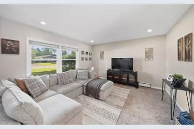 105 Sunset Drive, Blissfield, MI 49228 - Photo 8