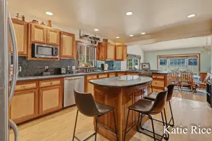 2030 N Scenic Dr, Muskegon, MI 49445 - Photo 14