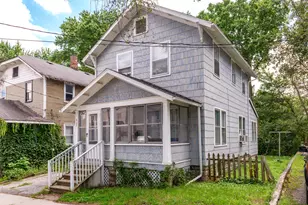 427 Den Adel Ct, Kalamazoo, MI 49001 - Photo 2
