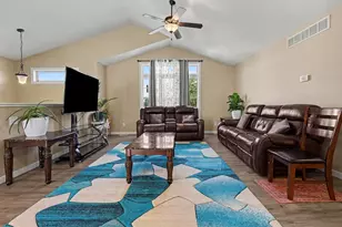 2950 Windy Wood St SE, Kentwood, MI 49512 - Photo 6