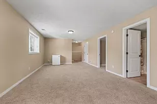 2950 Windy Wood St SE, Kentwood, MI 49512 - Photo 18