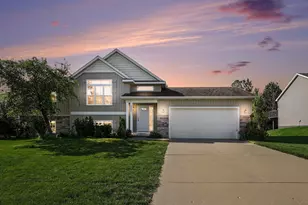 2950 Windy Wood St SE, Kentwood, MI 49512 - Photo 2