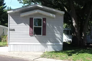 4875 Pamela Ave SE, Kentwood, MI 49548 - Photo 2