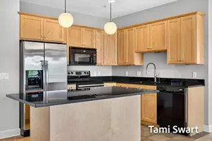 917 W Savidge St, Spring Lake, MI 49456 - Photo 16