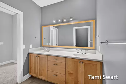 917 W Savidge Street #16, Spring Lake, MI 49456 - Photo 34