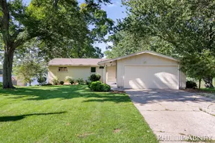 8391 Cowan Lake Dr NE, Rockford, MI 49341 - Photo 2